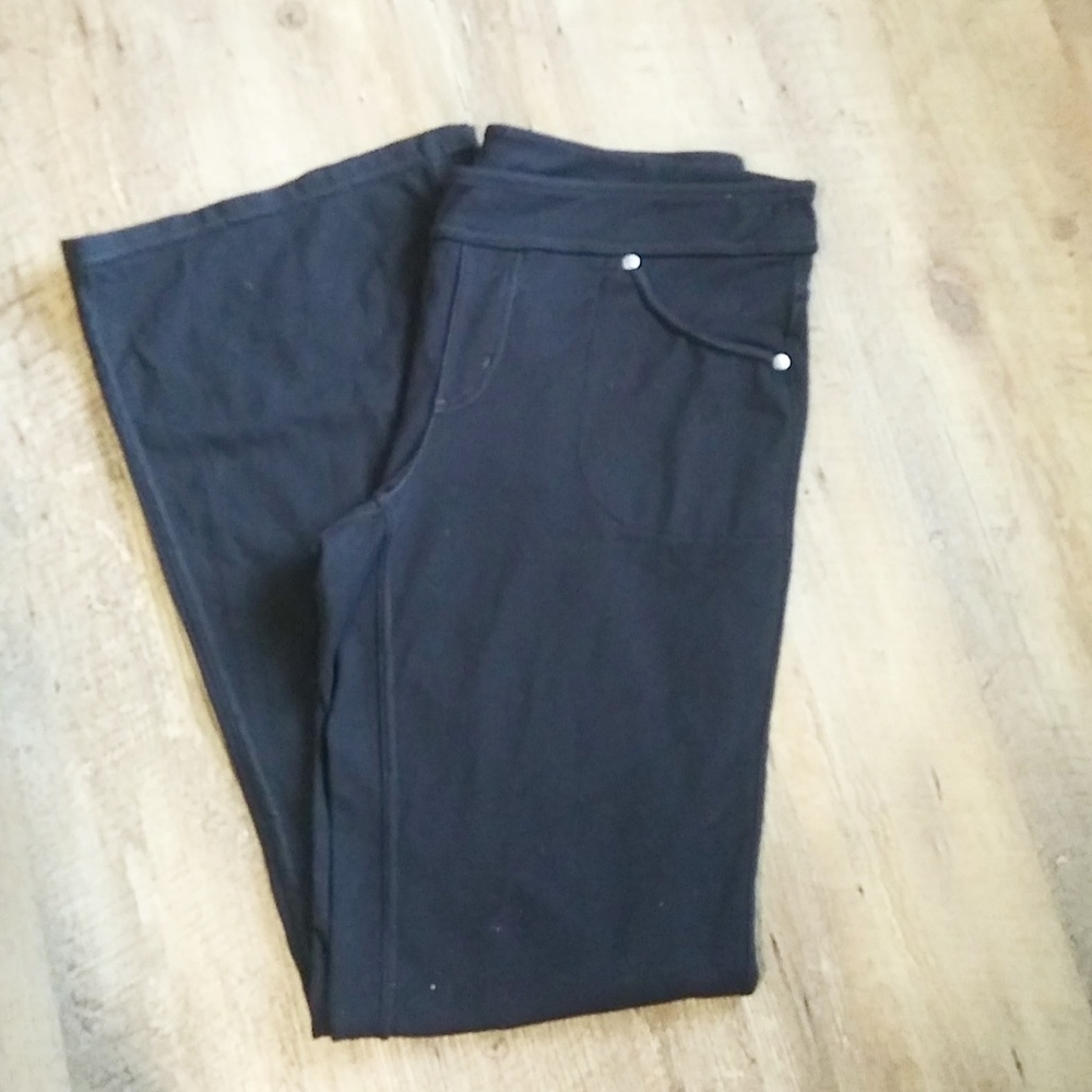 Athleta black yoga pants